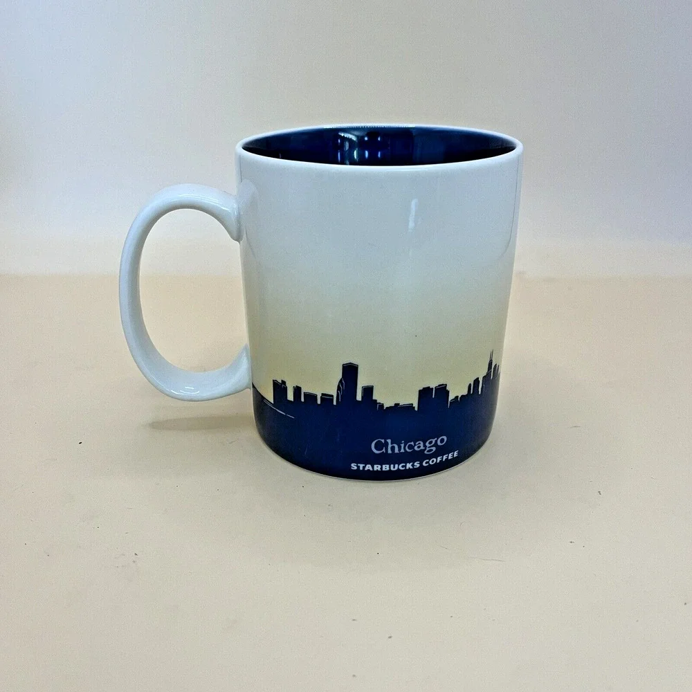 Starbucks Chicago Skyline Global Icon Coffee Cup Mug Collector Series 2009 16 oz